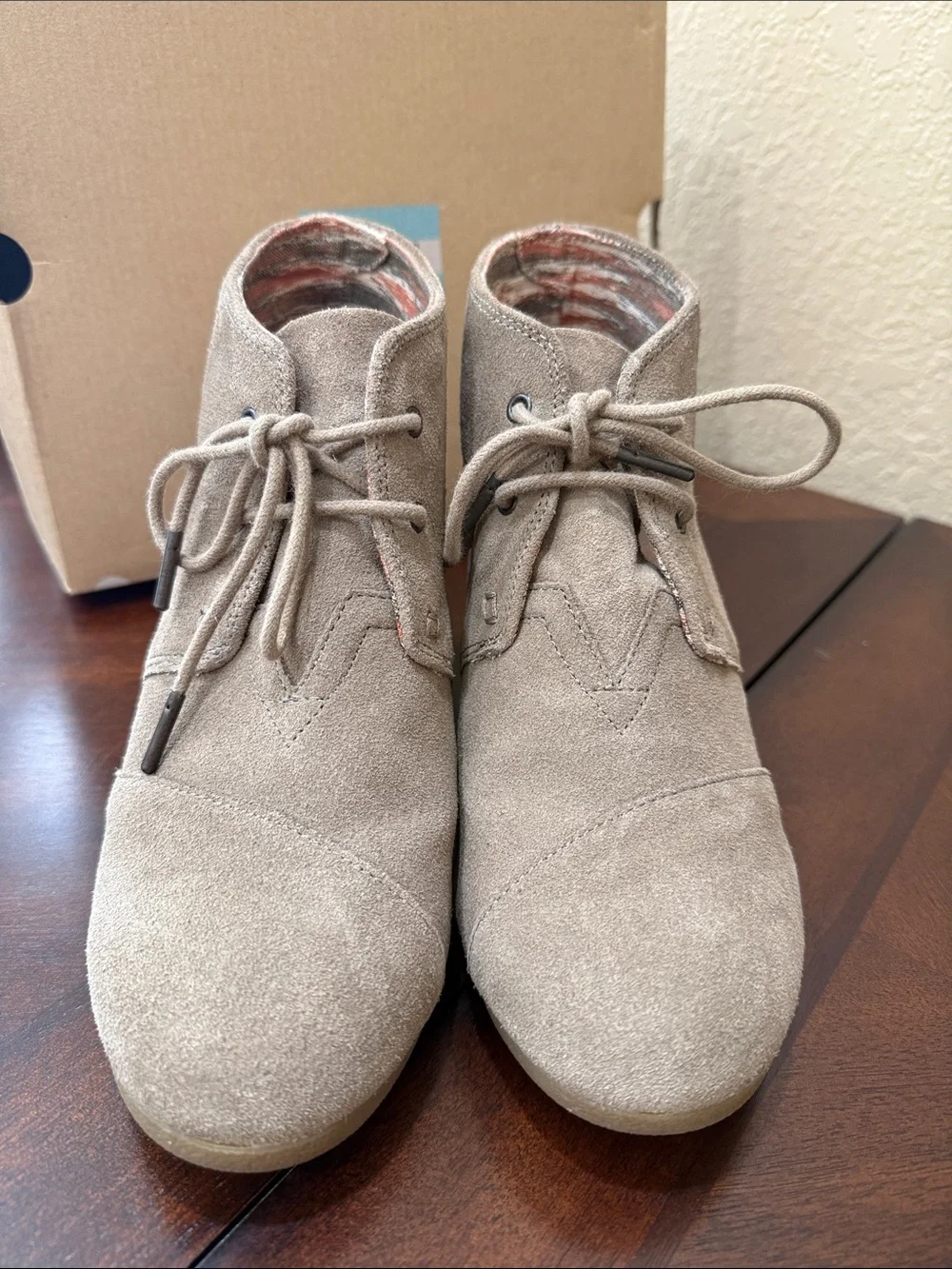 Toms gently worn
